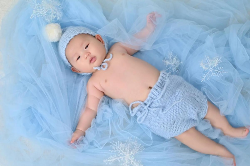 凤城2岁宝宝脚长多少厘米 凤城2岁宝宝脚长多少厘米