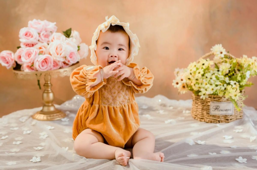 凤城宝宝睡觉爱笑